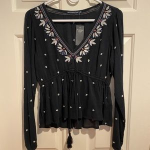 Cute Abercrombie & Fitch Top